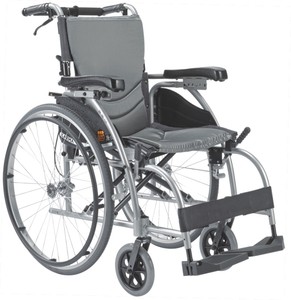 舒弧106輪椅
